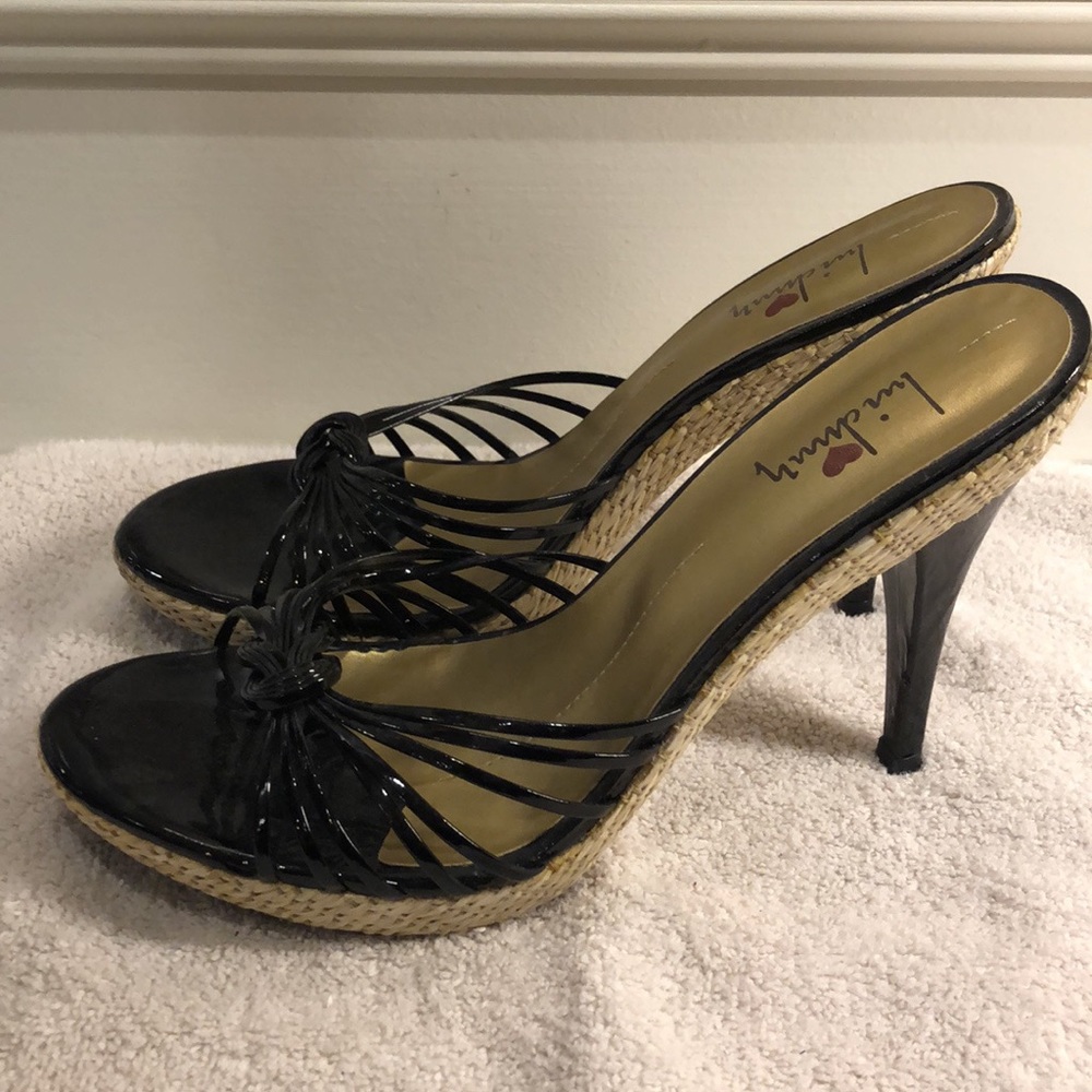 Women’s Luichiny brand shoes - size 9